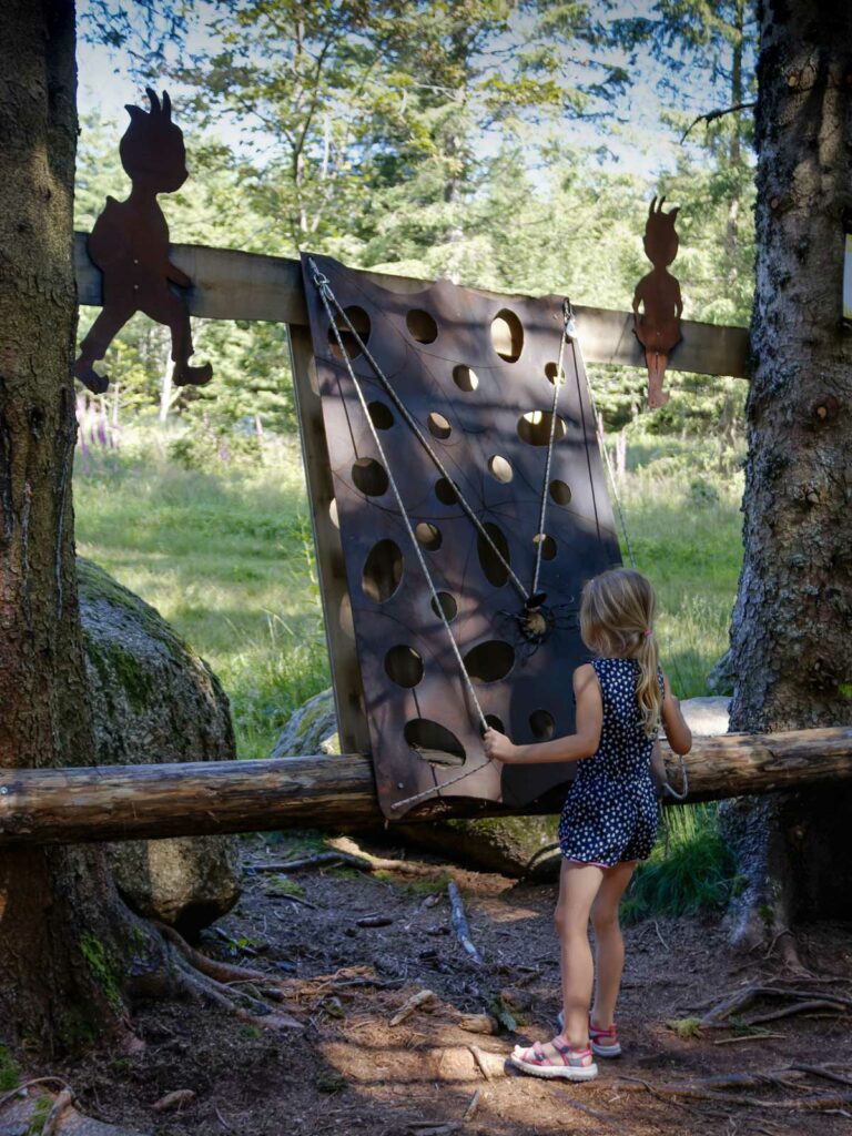 Sentier ludique Till et Froll